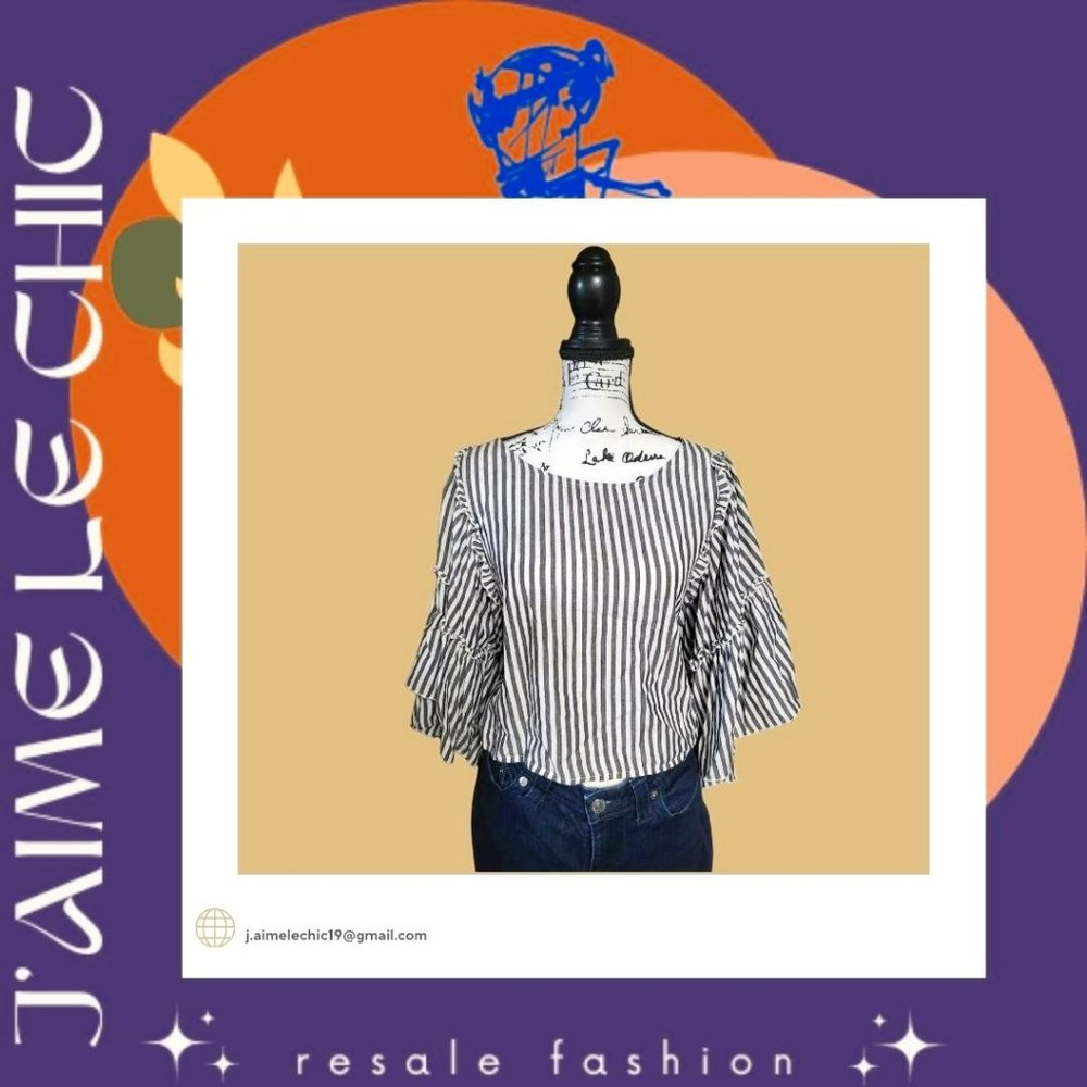 Hollister Grey & White Strips with Large Sleeves Blouse